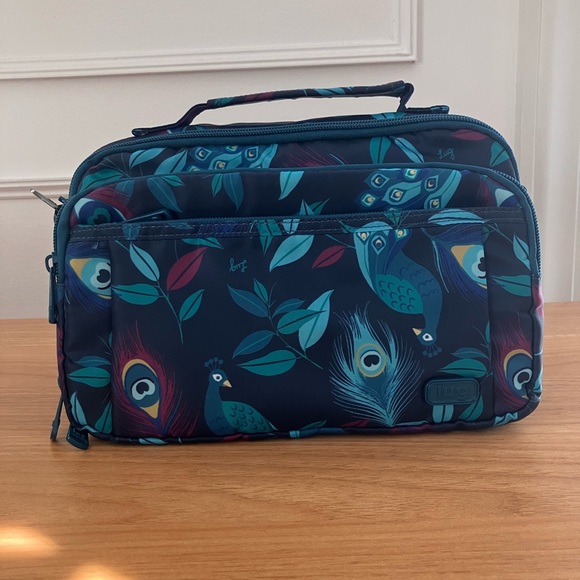 lug Handbags - Lug Scoop Crossbody Bag Peacock Print | Travel - Every Day Use